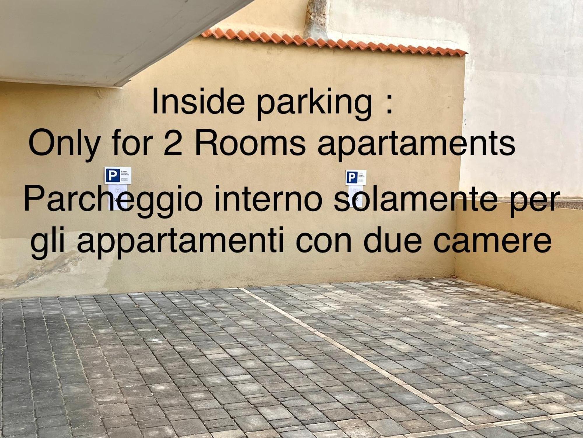 Alghero Charming Apartments Downtown ภายนอก รูปภาพ